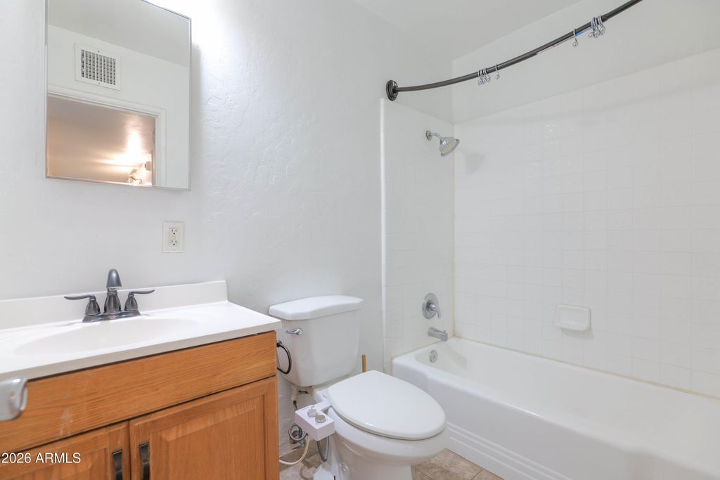 Image 17 of property listing at 1351 W 10th Street, Tempe, AZ 85281