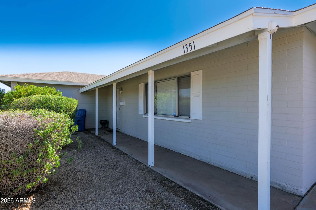 Image 4 of property listing at 1351 W 10th Street, Tempe, AZ 85281