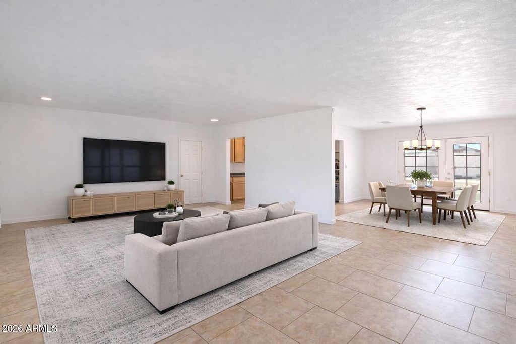 Image 8 of property listing at 1351 W 10th Street, Tempe, AZ 85281