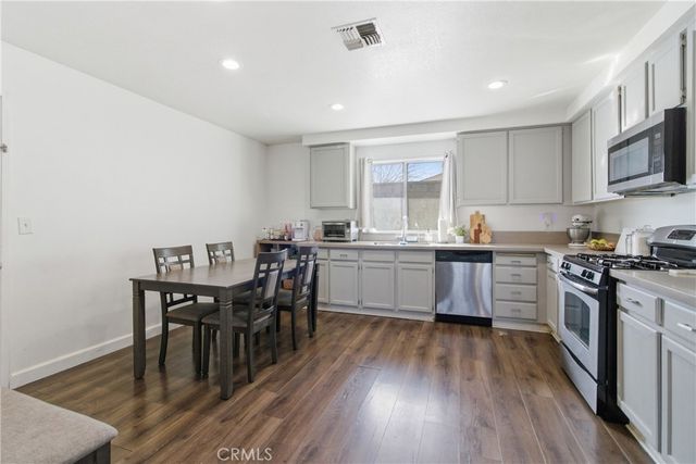 10424 Stage Coach Drive, Adelanto, CA 92301