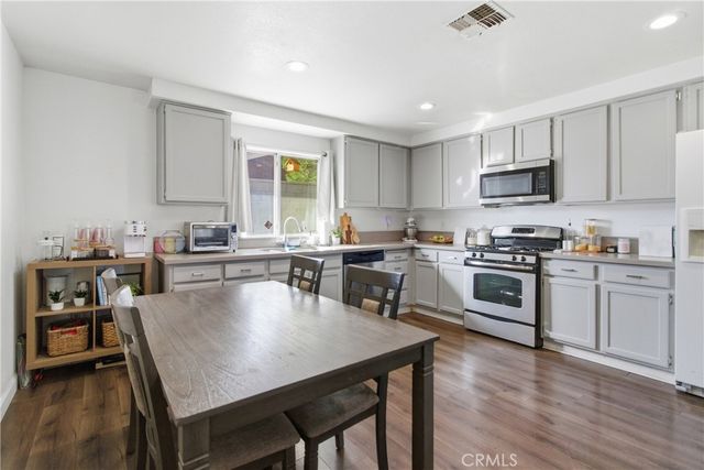 10424 Stage Coach Drive, Adelanto, CA 92301