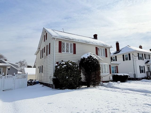 331 Burncoat St, Worcester, MA 01606