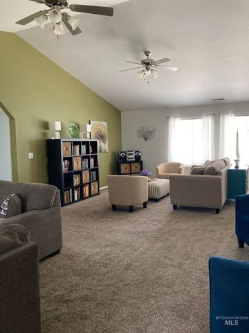 1422 N Evergreen, Jerome, ID 83338