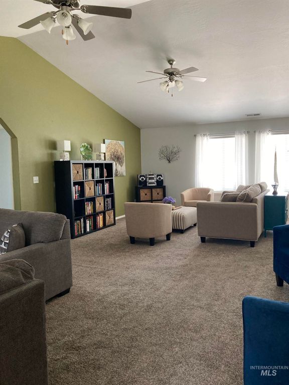 1422 N Evergreen, Jerome, ID 83338 photo 4
