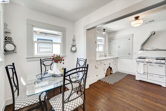 4241 Suter St, Oakland, CA 94619