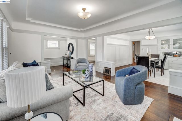 4241 Suter St, Oakland, CA 94619