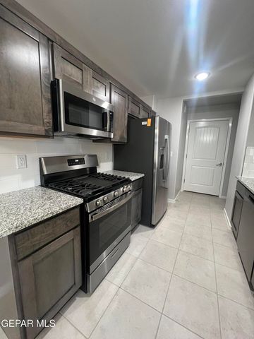 11467 Van Nuys Drive, Socorro, TX 79927