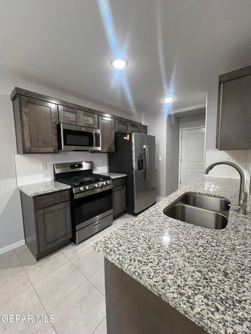 11467 Van Nuys Drive, Socorro, TX 79927