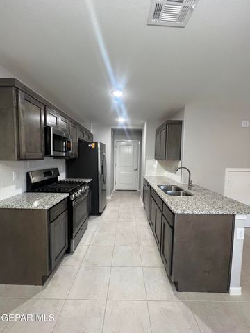 11467 Van Nuys Drive, Socorro, TX 79927