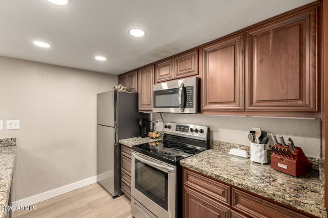 3535 W MONTE CRISTO Avenue 108, Phoenix, AZ 85053