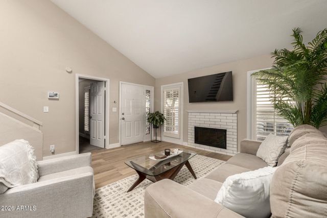 3535 W MONTE CRISTO Avenue 108, Phoenix, AZ 85053