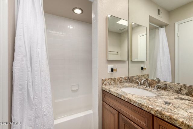 3535 W MONTE CRISTO Avenue 108, Phoenix, AZ 85053