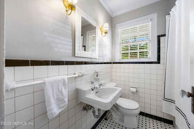 5001 ARAPAHOE Avenue, Jacksonville, FL 32210