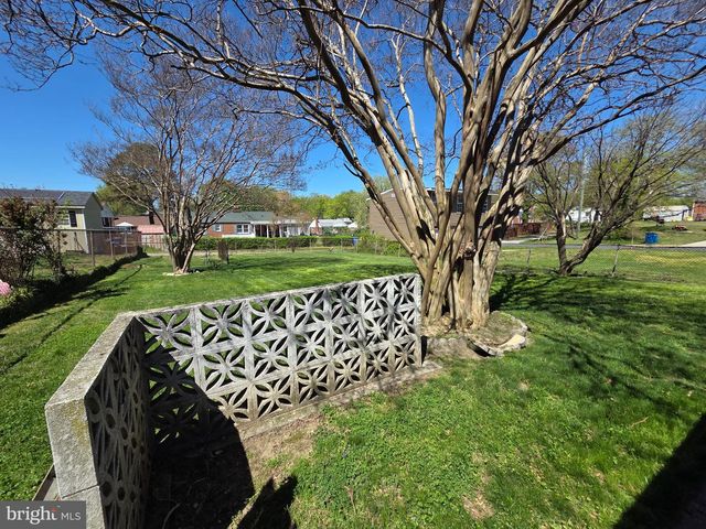 6412 FOSTER ST, District Heights, MD 20747