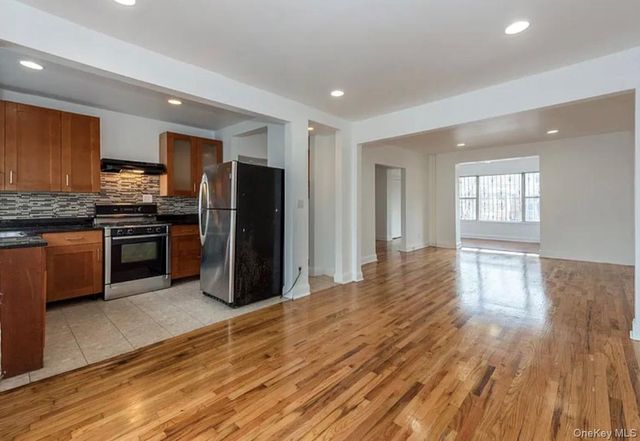 5048 46th Street, Woodside, NY 11377