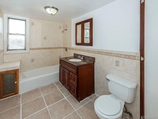 5048 46th Street, Woodside, NY 11377