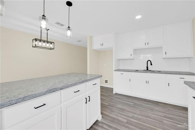 208 San Ignacio Avenue, San Juan, TX 78589