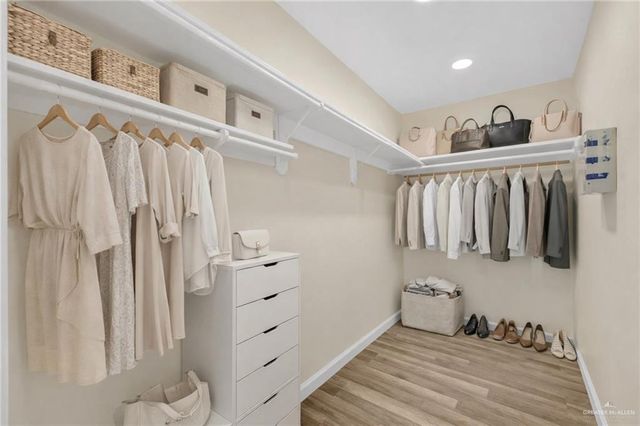 208 San Ignacio Avenue, San Juan, TX 78589