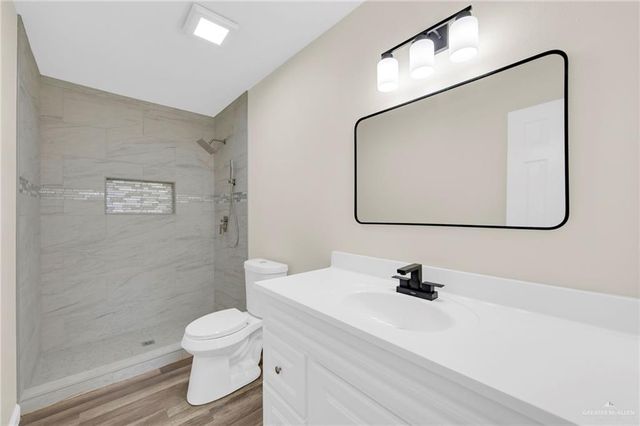 208 San Ignacio Avenue, San Juan, TX 78589