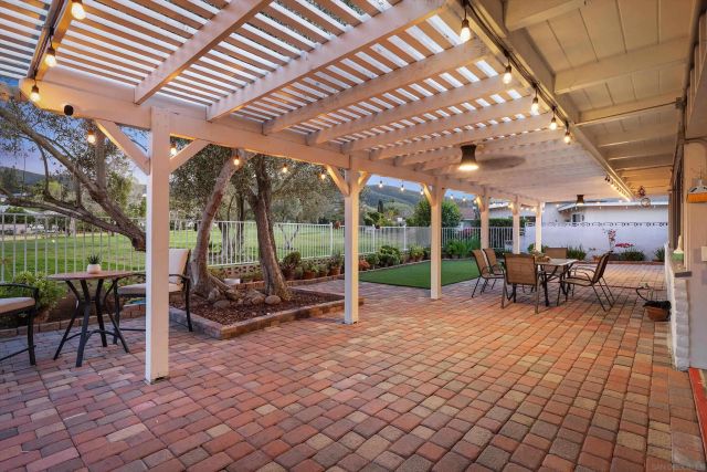 985 San Pablo Dr, San Marcos, CA 92078