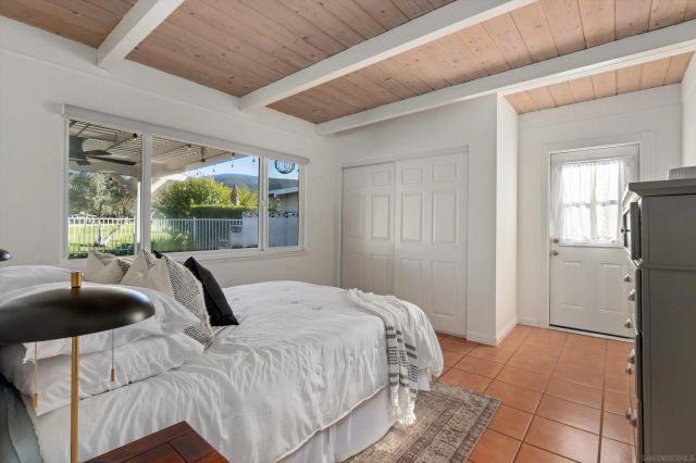 985 San Pablo Dr, San Marcos, CA 92078