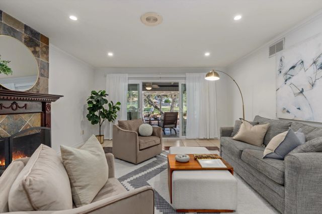 985 San Pablo Dr, San Marcos, CA 92078