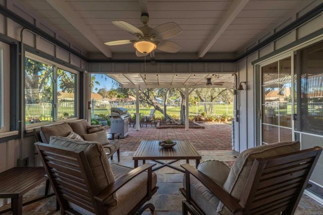 985 San Pablo Dr, San Marcos, CA 92078