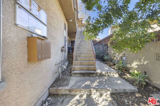 3347 Division Street, Los Angeles, CA 90065