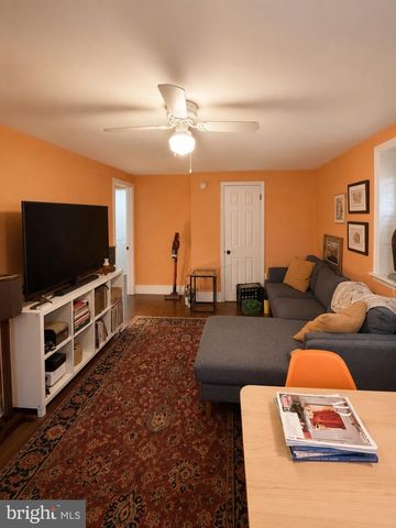 22 BALLIGOMINGO RD, Conshohocken, PA 19428