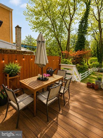 22 BALLIGOMINGO RD, Conshohocken, PA 19428