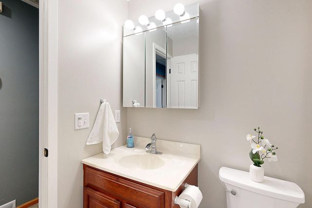 7901 LAUREL Court, La Vista, NE 68128