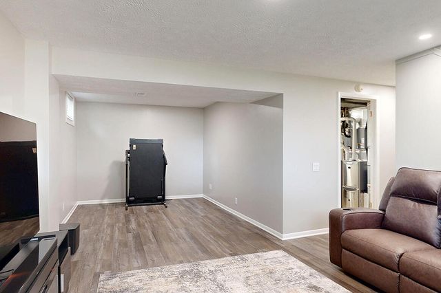 7901 LAUREL Court, La Vista, NE 68128