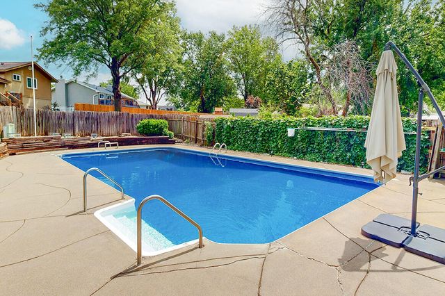 7901 LAUREL Court, La Vista, NE 68128