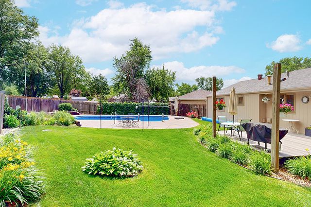 7901 LAUREL Court, La Vista, NE 68128