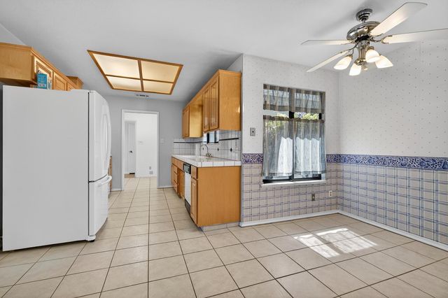 6836 Cumberland Pl, Stockton, CA 95219