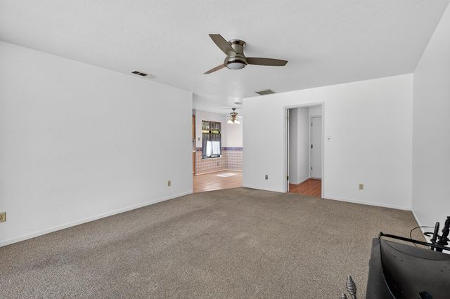 6836 Cumberland Pl, Stockton, CA 95219