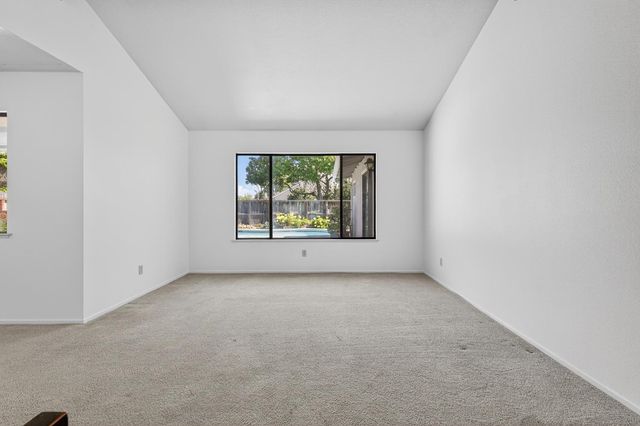 6836 Cumberland Pl, Stockton, CA 95219