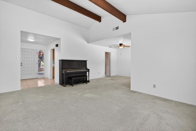 6836 Cumberland Pl, Stockton, CA 95219