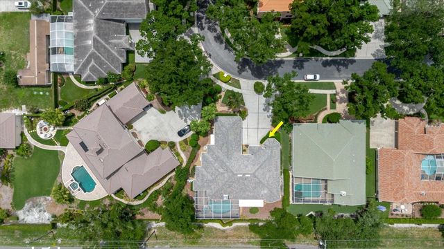13510 WESTSHIRE DRIVE, Tampa, FL 33618