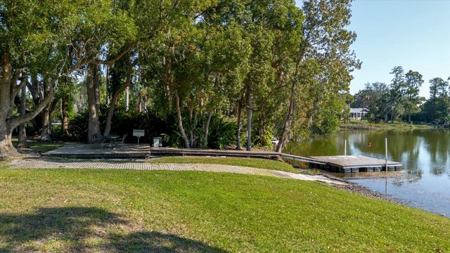 13510 WESTSHIRE DRIVE, Tampa, FL 33618