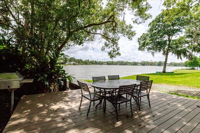13510 WESTSHIRE DRIVE, Tampa, FL 33618