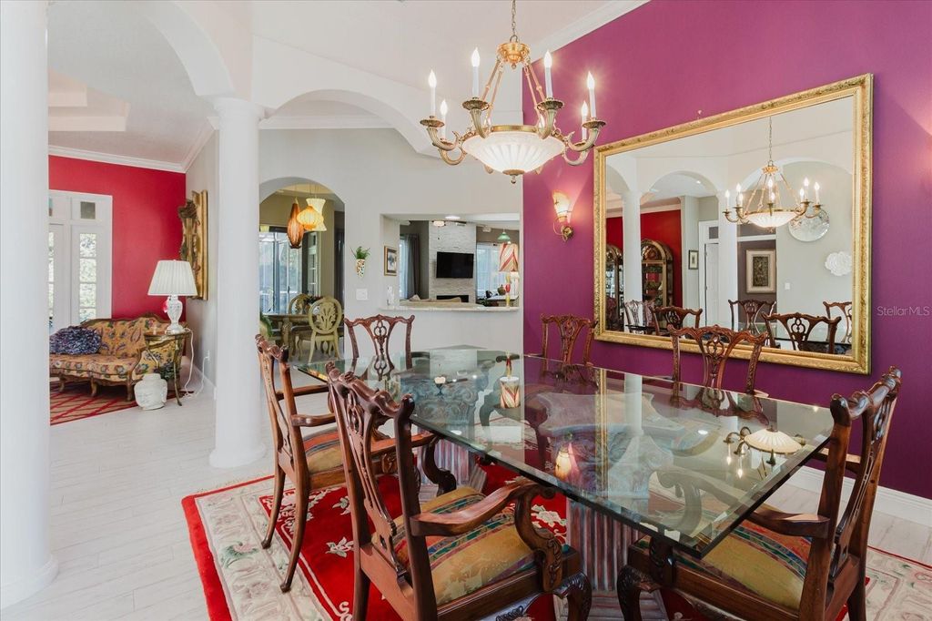 Image 13 of property listing at 13510 WESTSHIRE DRIVE, Tampa, FL 33618