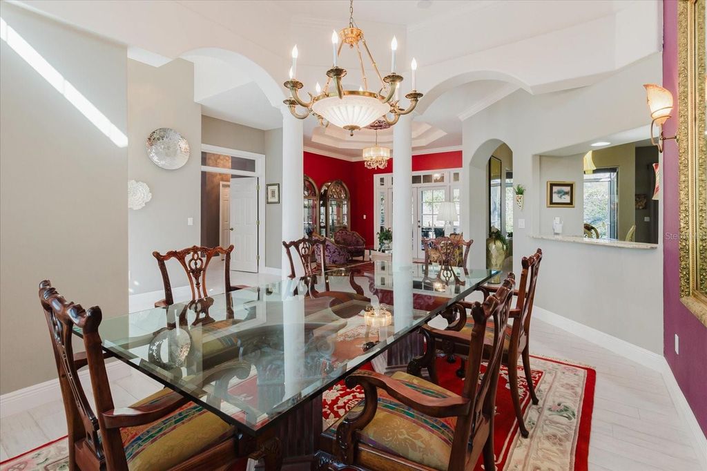 Image 14 of property listing at 13510 WESTSHIRE DRIVE, Tampa, FL 33618