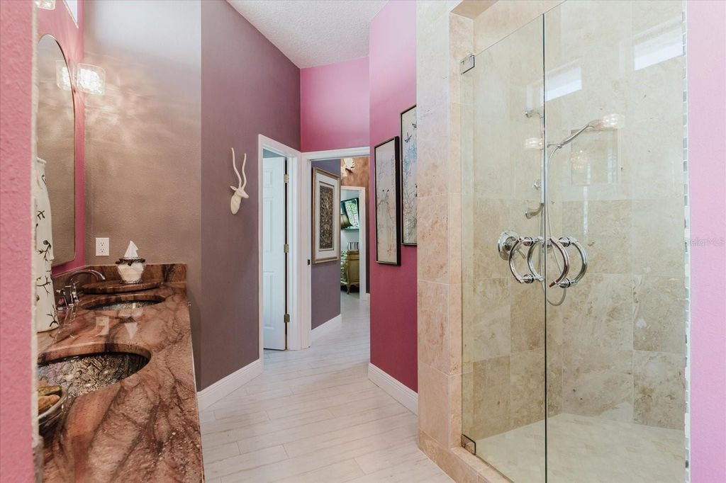 Image 42 of property listing at 13510 WESTSHIRE DRIVE, Tampa, FL 33618