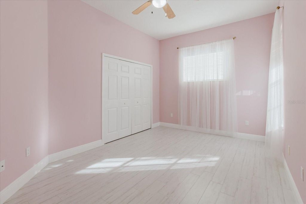 Image 65 of property listing at 13510 WESTSHIRE DRIVE, Tampa, FL 33618