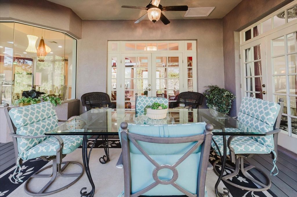 Image 73 of property listing at 13510 WESTSHIRE DRIVE, Tampa, FL 33618