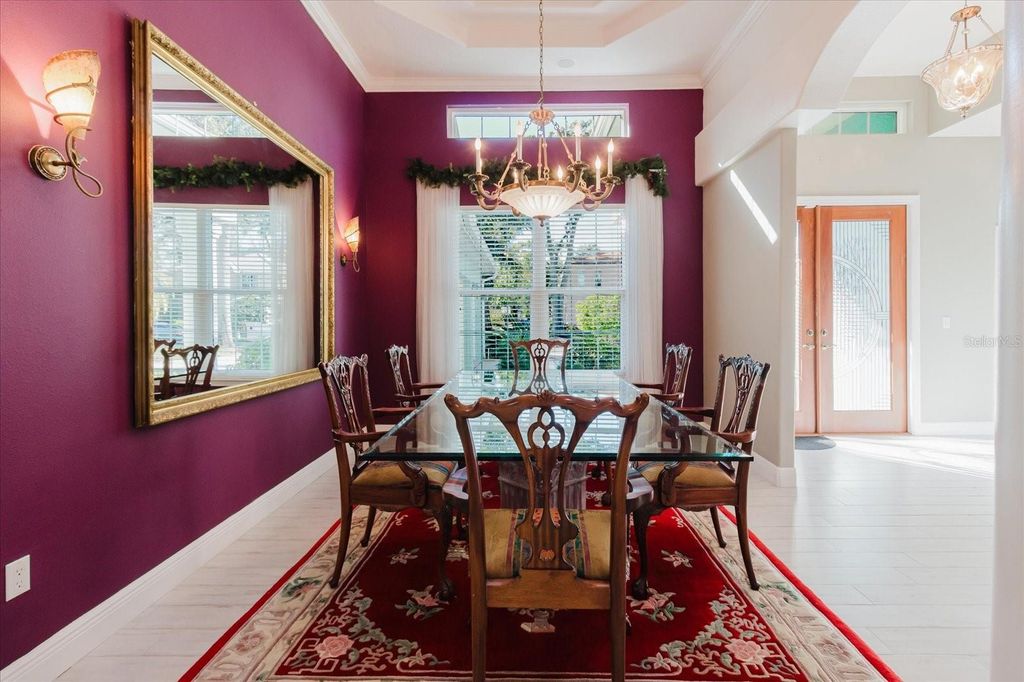 Image 10 of property listing at 13510 WESTSHIRE DRIVE, Tampa, FL 33618