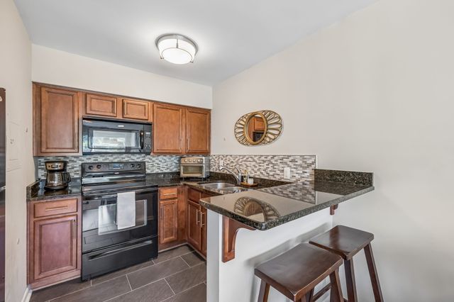 801 Inverness Ave Apt B7, Nashville, TN 37204
