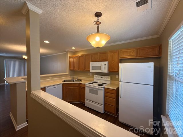 12817 Sickles Drive, Charlotte, NC 28273