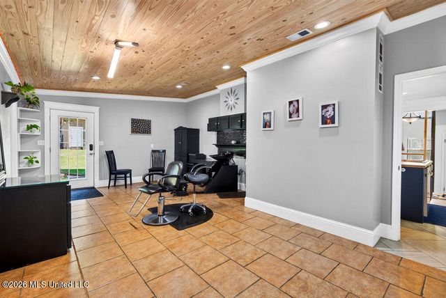 13450 E Schanbacher Road, Gulfport, MS 39503